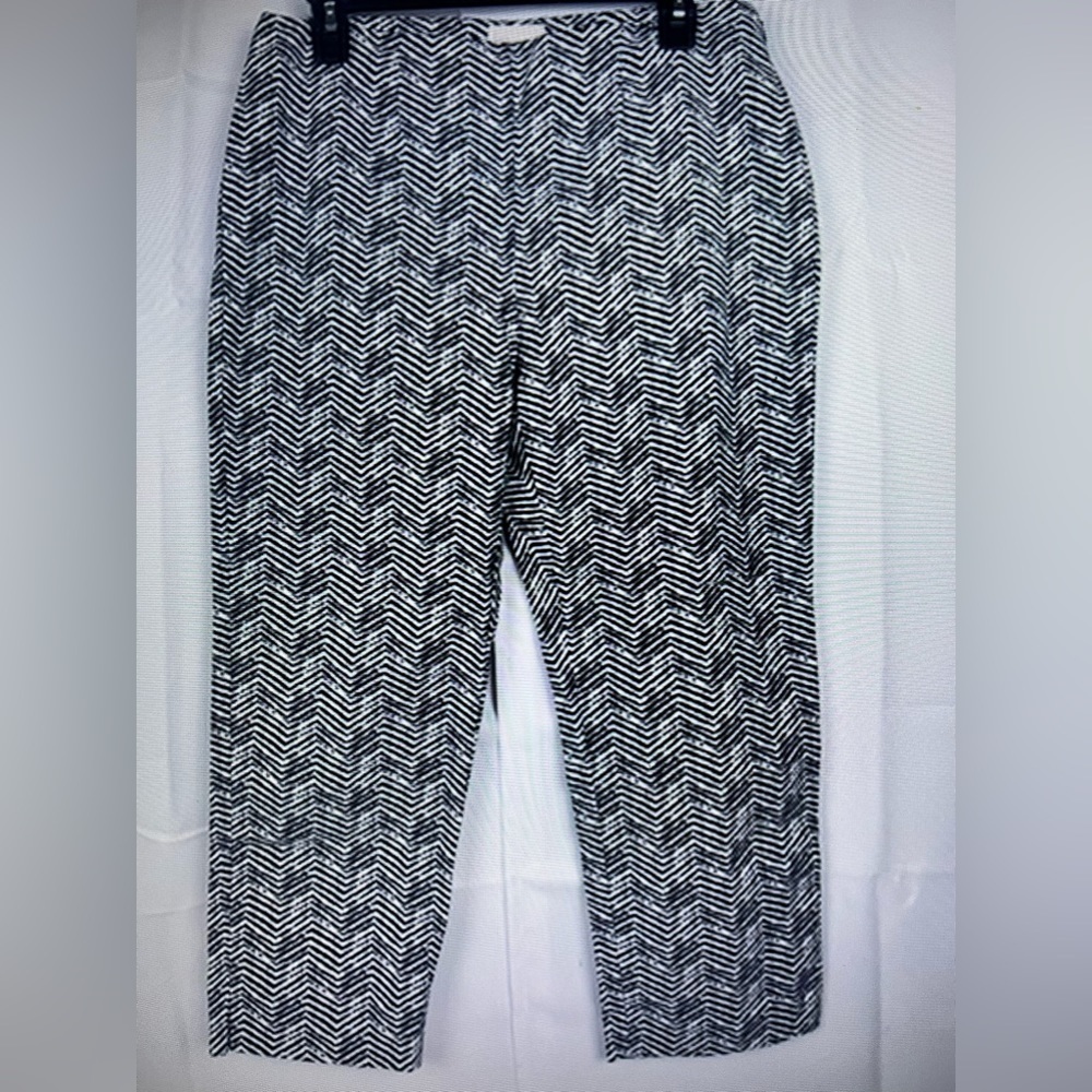 Chicos Womens Zebra Print Black White Crop Pants Size 0 /XS